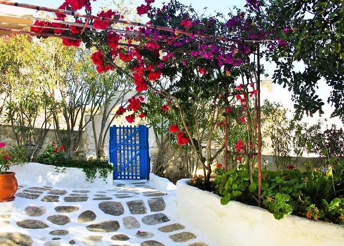 Meltemi Studios And Apartments